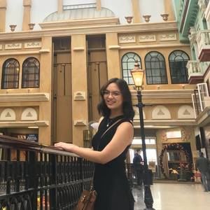 Meet your Posher, Nina